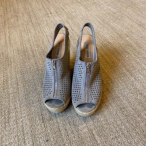 Steve Madden Grey Wedges